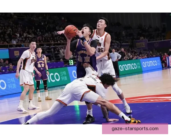 篮球世界杯小组赛激战正酣 中国男篮力争突破历史瓶颈迎战强敌